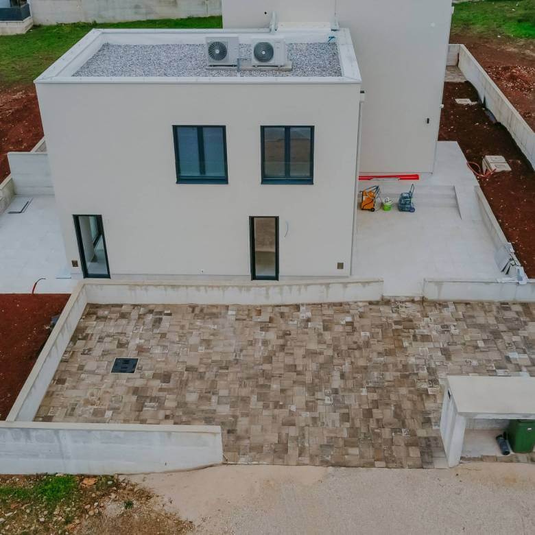 novigrad a modern house in a new building with a sea view