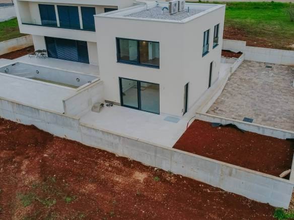 novigrad a modern house in a new building with a sea view