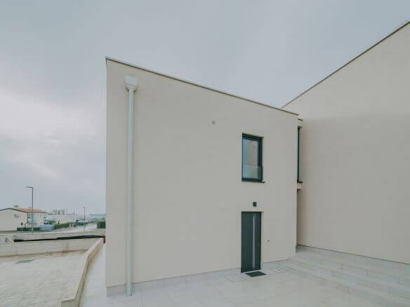 novigrad a modern house in a new building with a sea view