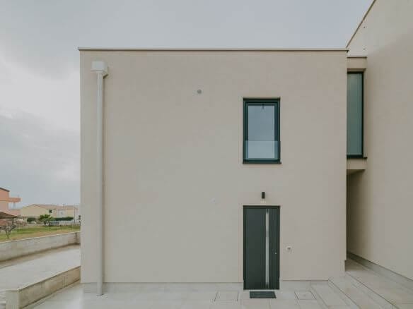 novigrad a modern house in a new building with a sea view