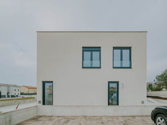 novigrad a modern house in a new building with a sea view
