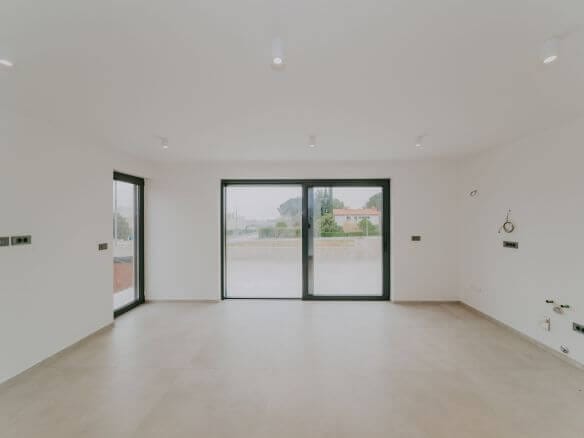 novigrad a modern house in a new building with a sea view