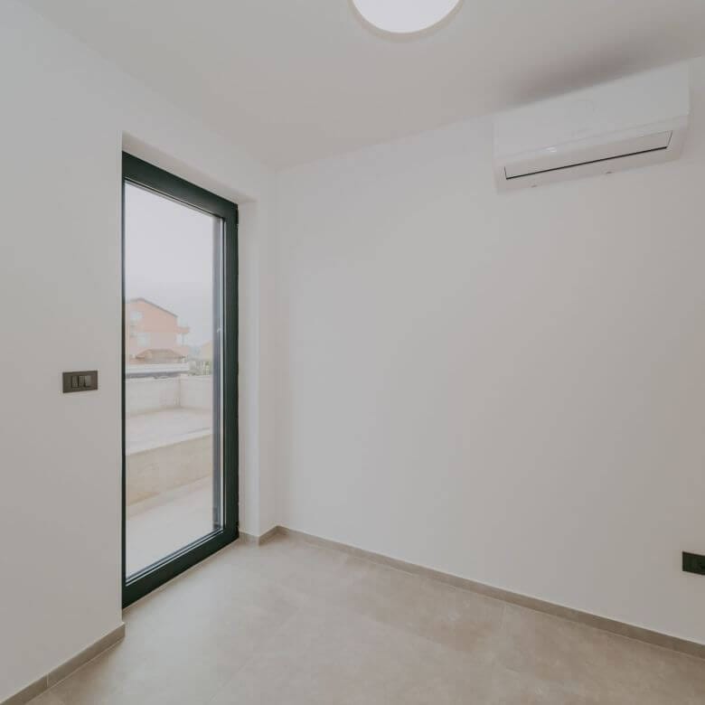 novigrad a modern house in a new building with a sea view