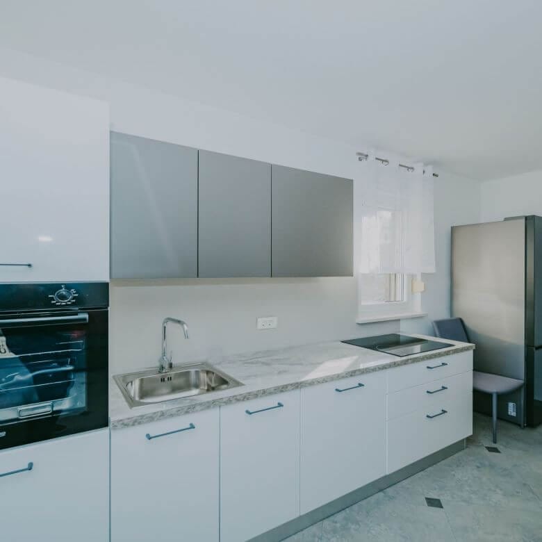 Новиградская квартира на первом этаже с садом и летней кухней