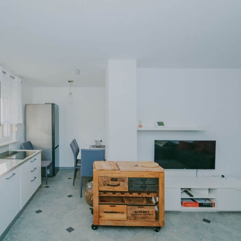 Новиградская квартира на первом этаже с садом и летней кухней