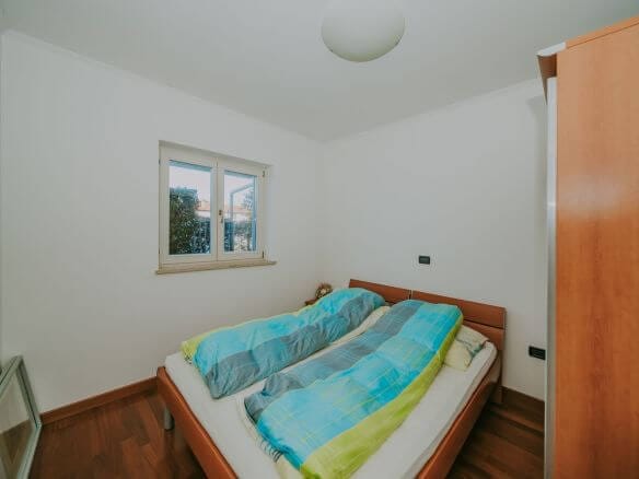 zambratija appartamento al piano terra con giardino e cucina estiva