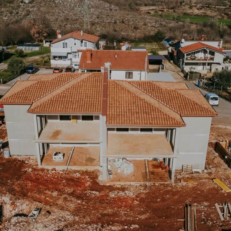 окрестности Кастеля двухквартирный дом с бассейном в новом здании