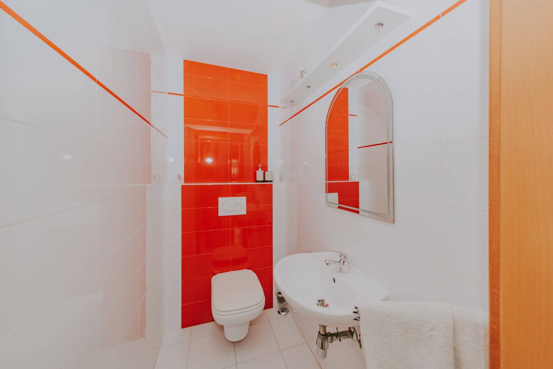 novigrad spazioso appartamento con garage e vista mare