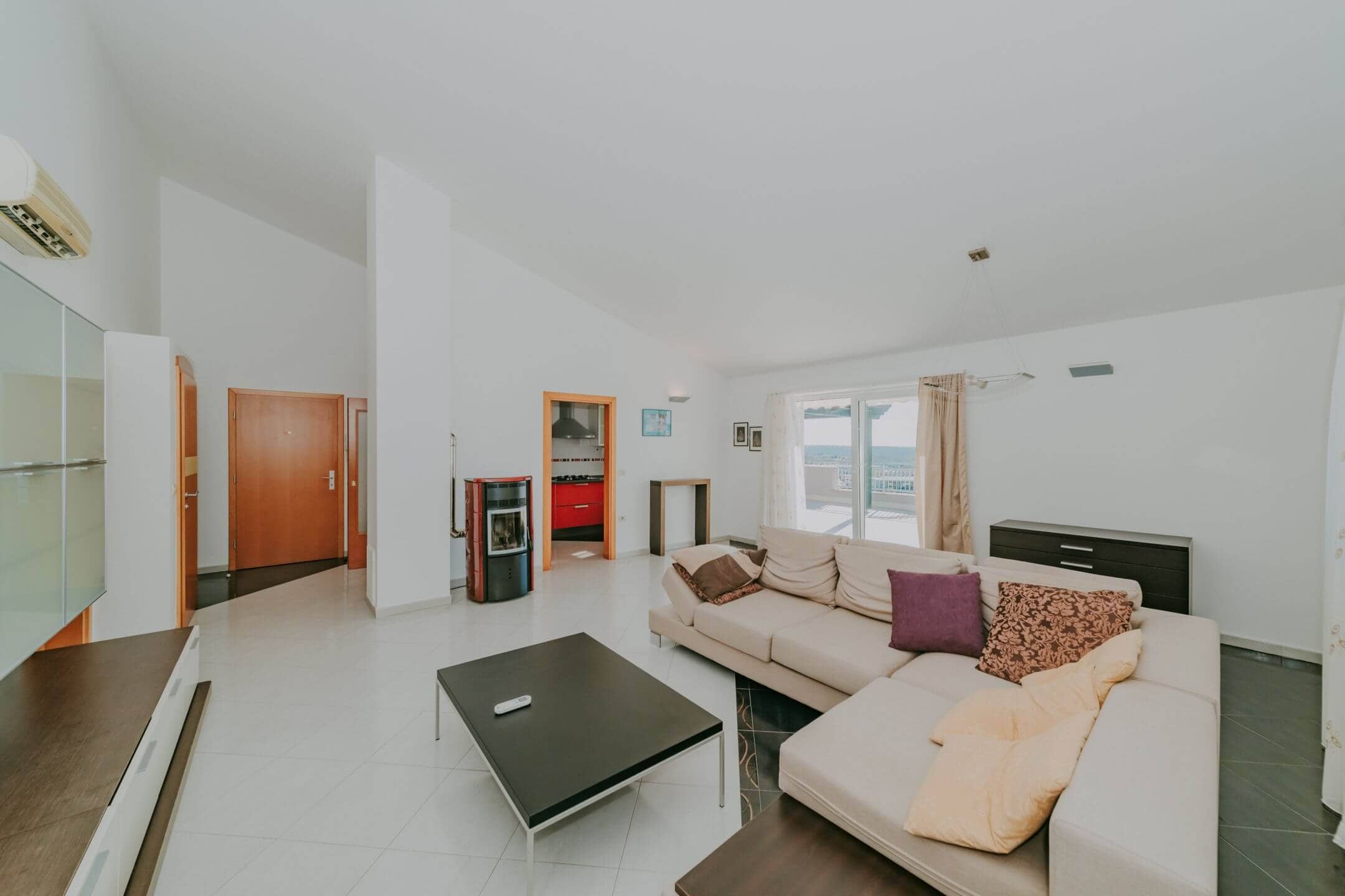 novigrad spazioso appartamento con garage e vista mare