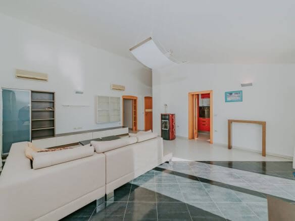 novigrad spacious flat with garage and sea view