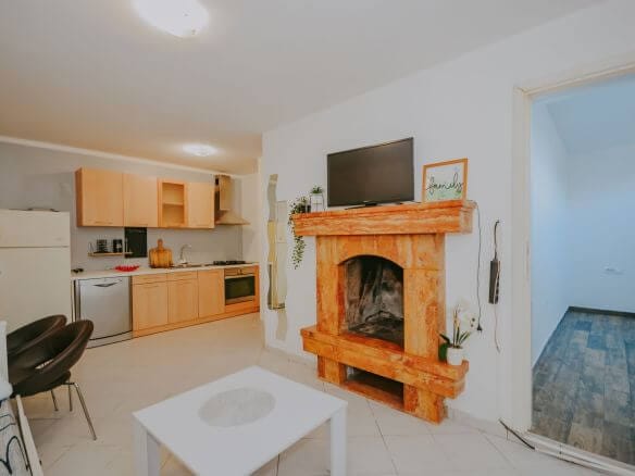 porec apartment in basement in an excellent location