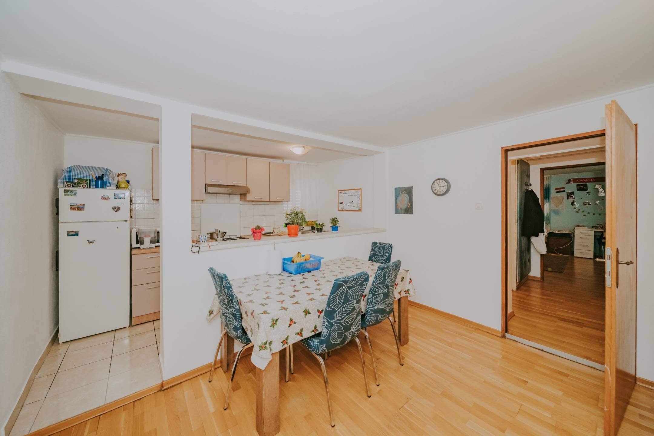 brtonigla prostrani dvoetažni stan u centru brtonigla prostrani dvoetažni stan u centru