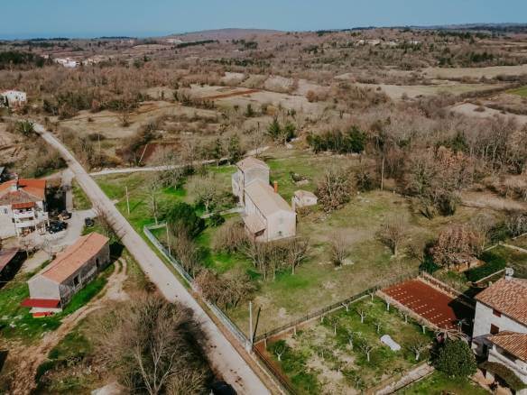 groznjan surroundings building land with a lot of potential