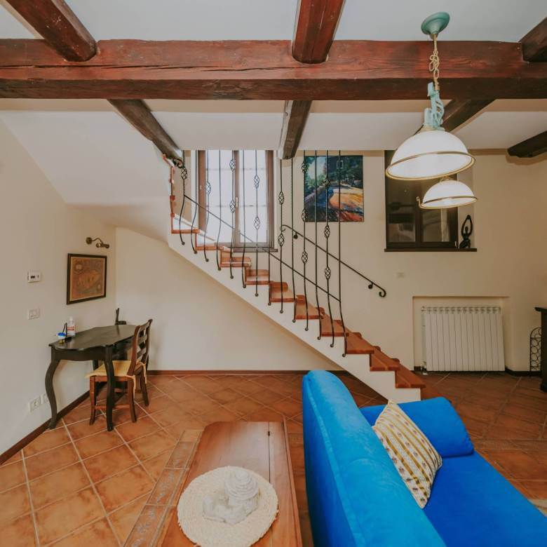 Momjan autochthones istrianisches Haus in einer abgelegenen Gegend mit freiem Blick