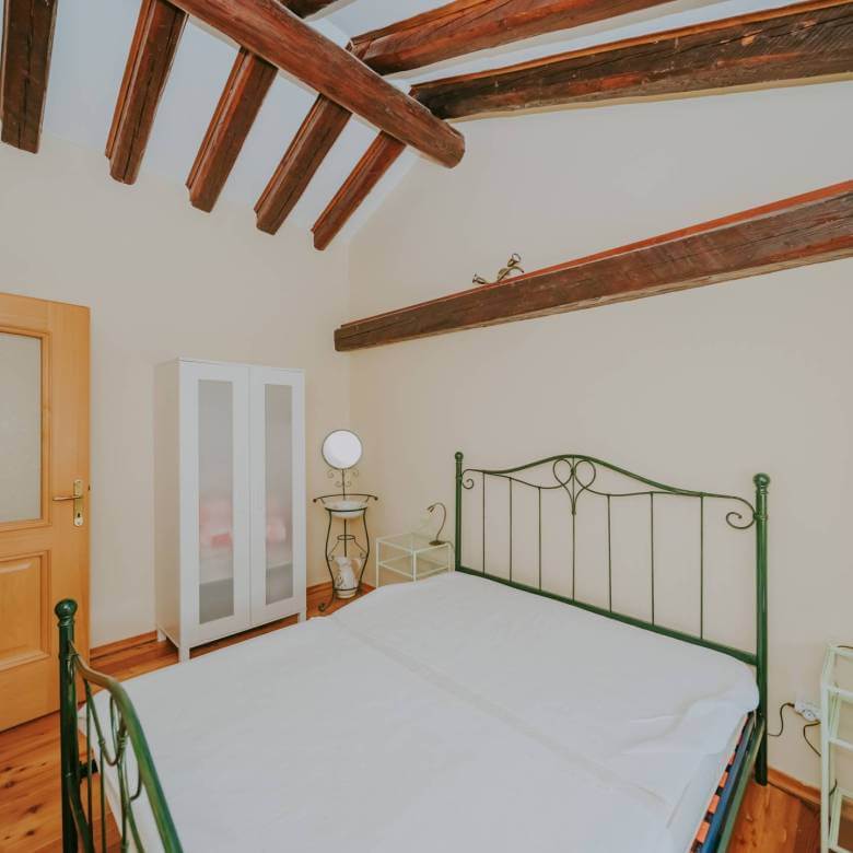 Momjan autochthones istrianisches Haus in einer abgelegenen Gegend mit freiem Blick