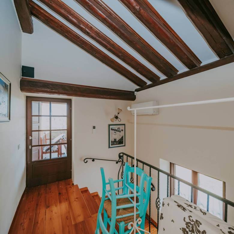 Momjan autochthones istrianisches Haus in einer abgelegenen Gegend mit freiem Blick