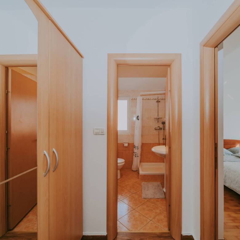 appartamento ammobiliato a Novigrad vicino alla città