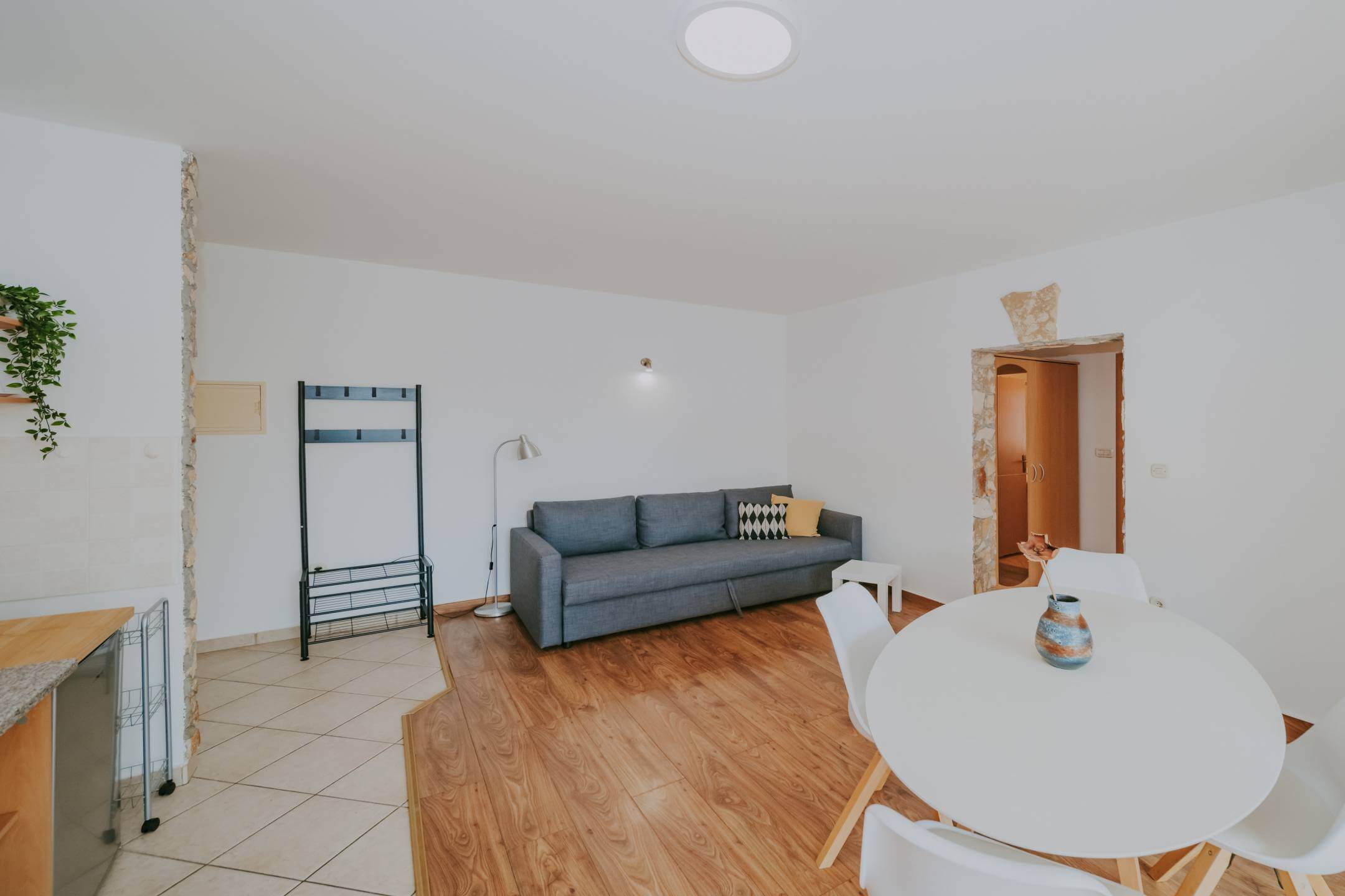 appartamento ammobiliato a Novigrad vicino alla città