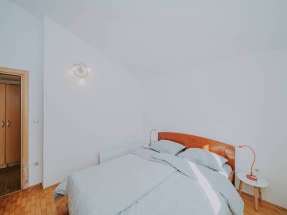 appartamento ammobiliato a Novigrad vicino alla città