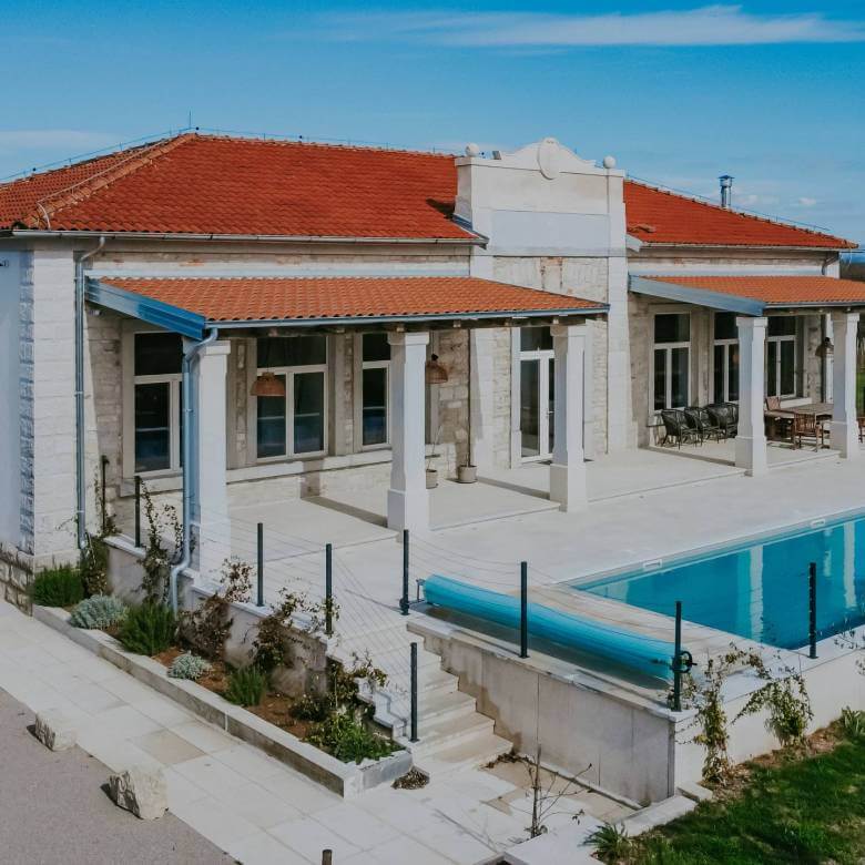 окрестности Пореча отреставрированная историческая отдельная вилла