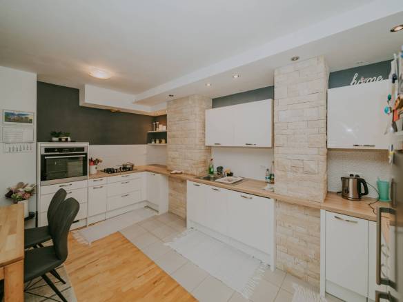 Умаг хорошая меблированная квартира в отличном месте