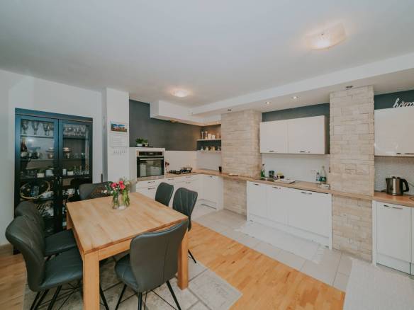 Умаг хорошая меблированная квартира в отличном месте