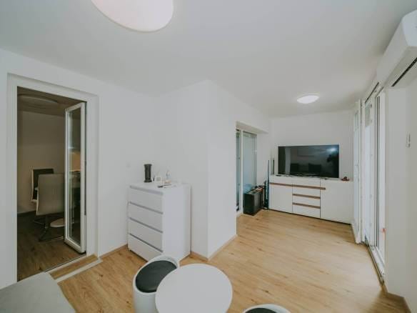 umag valica renovated apartment on the ground floor with a garden