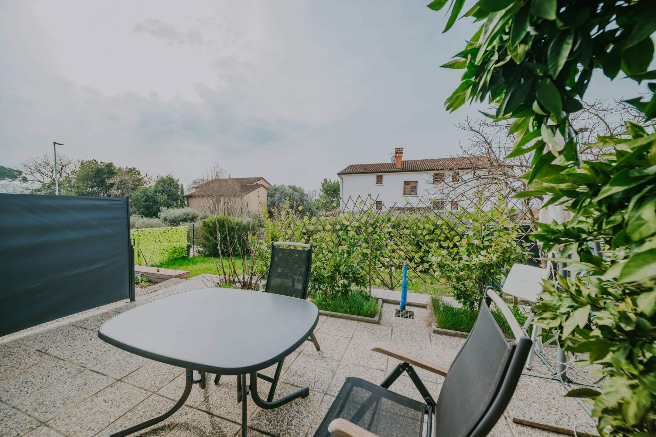 umag valica renovated apartment on the ground floor with a garden