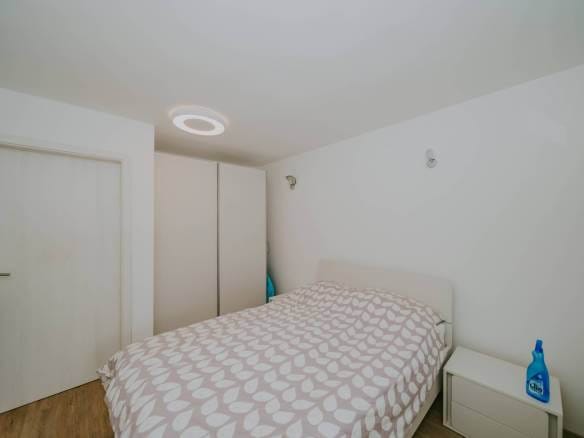 umag valica renovated apartment on the ground floor with a garden