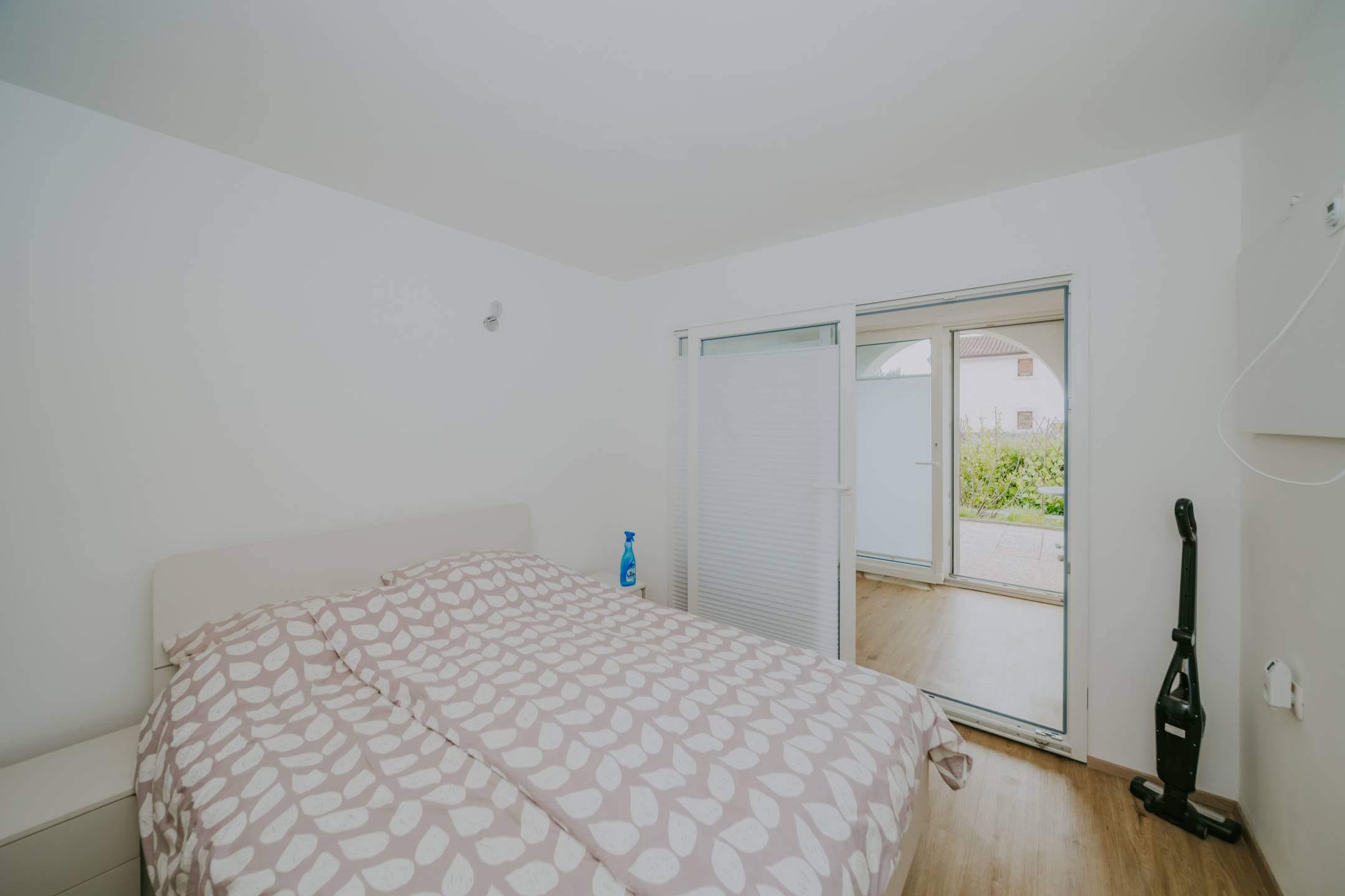 umag valica renovated apartment on the ground floor with a garden