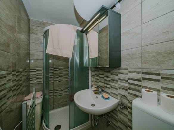 umag valica renovated apartment on the ground floor with a garden