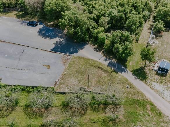 Кастель, земельный участок под застройку в отличном месте