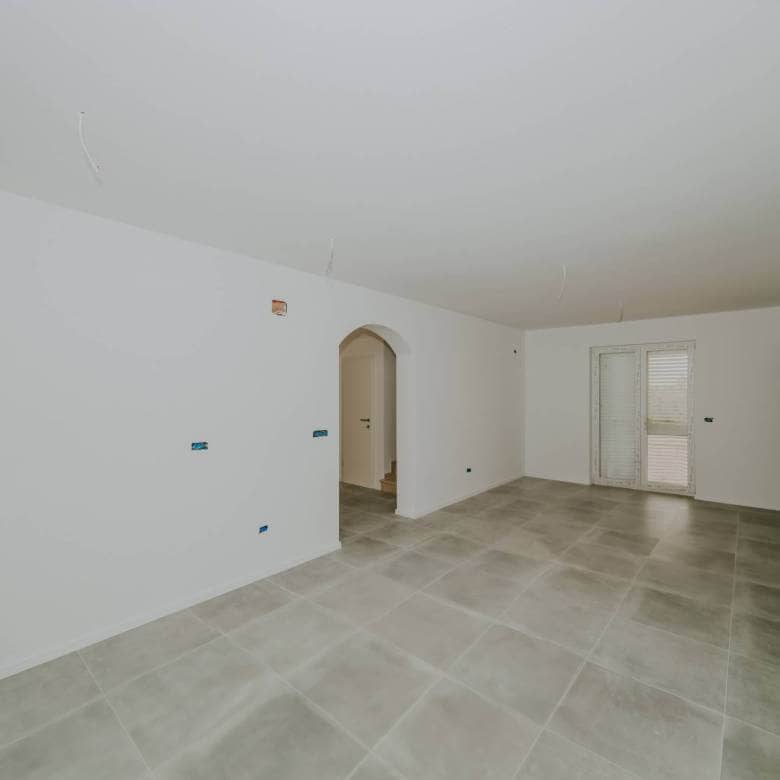 kaštel kuća u novogradnji sa bazenom i pogledom na more