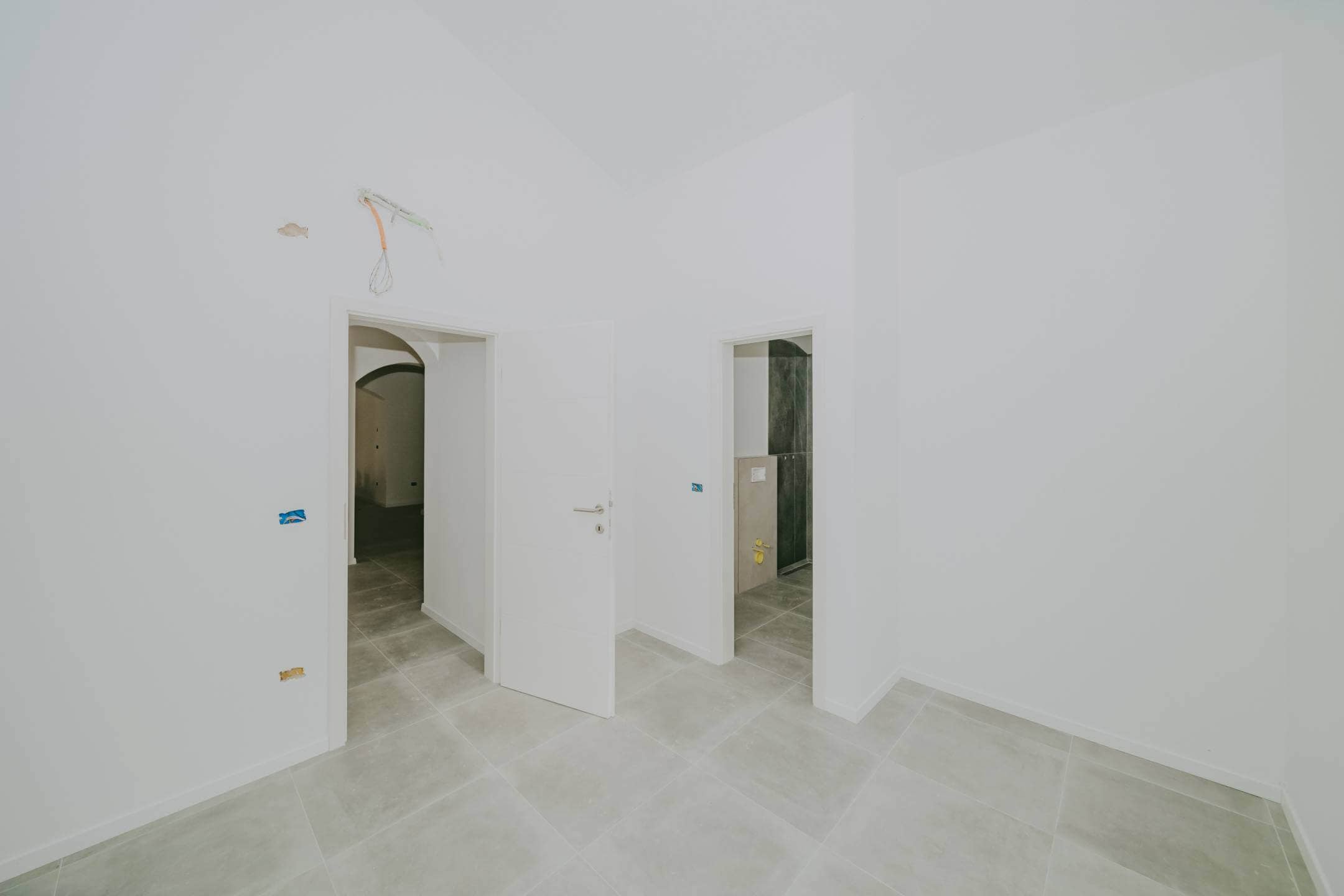 kaštel kuća u novogradnji sa bazenom i pogledom na more