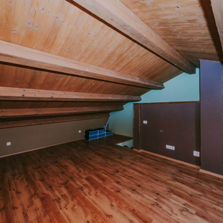 окрестности Буе отремонтированный истрийский дом в тихом месте