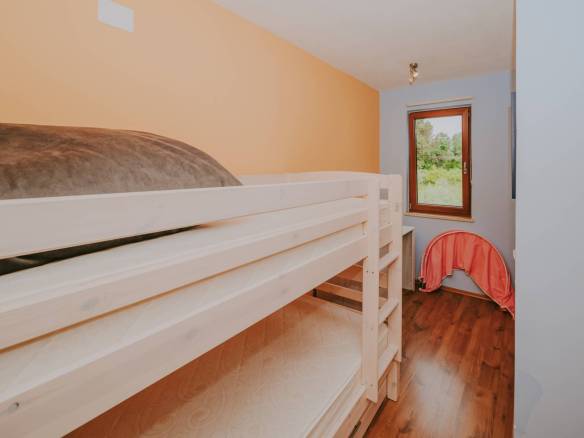 окрестности Буе отремонтированный истрийский дом в тихом месте