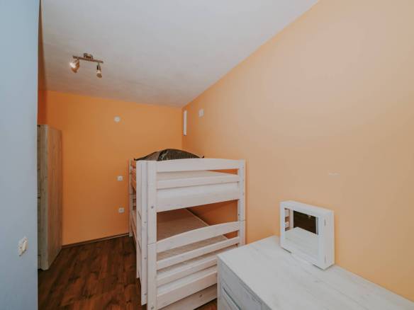 окрестности Буе отремонтированный истрийский дом в тихом месте