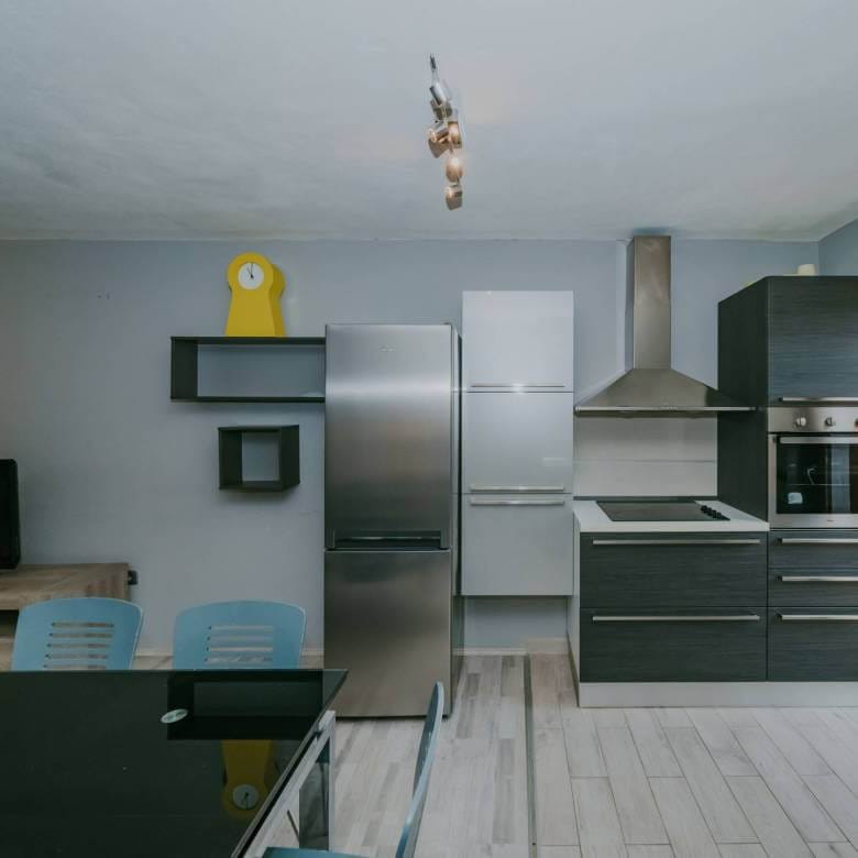 окрестности Буе отремонтированный истрийский дом в тихом месте