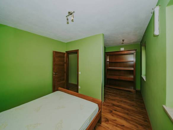 окрестности Буе отремонтированный истрийский дом в тихом месте