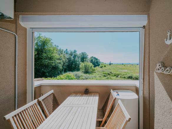 karigador ekskluzivan prekrasan namješten stan prvi red do mora