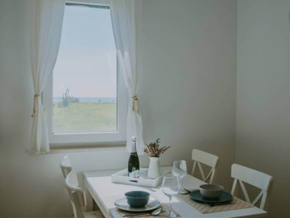 karigador ekskluzivan prekrasan namješten stan prvi red do mora