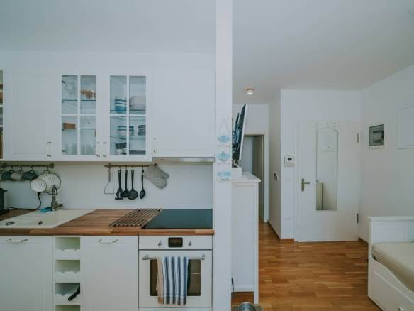 karigador ekskluzivan prekrasan namješten stan prvi red do mora