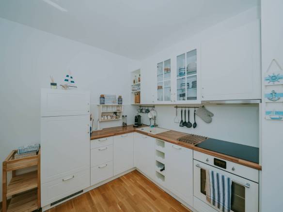 karigador ekskluzivan prekrasan namješten stan prvi red do mora