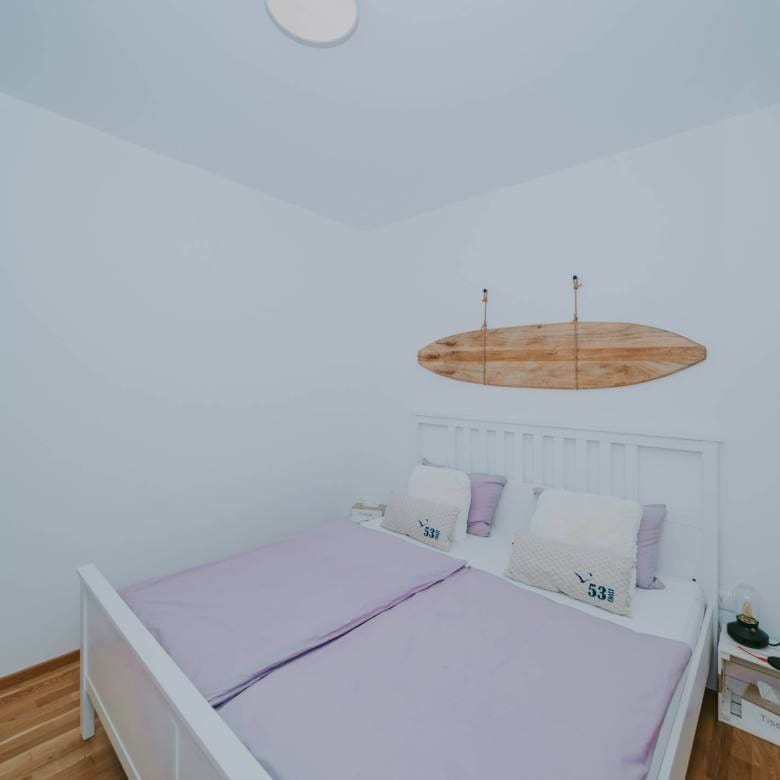 karigador ekskluzivan prekrasan namješten stan prvi red do mora