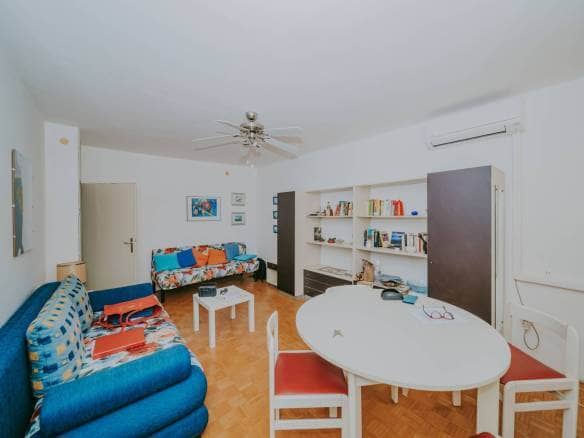 Umago appartamento in centro citta al primo piano