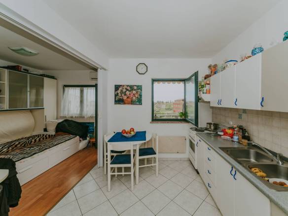 umag garsonjera v neposredni bližini centra