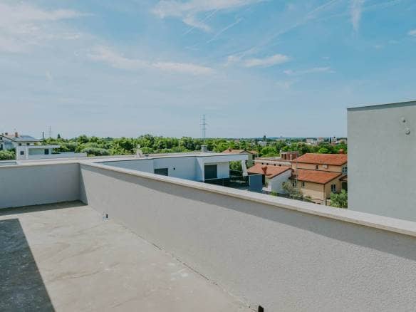 umag murine penthouse u novogradnji sa prekrasnim pogledom na more