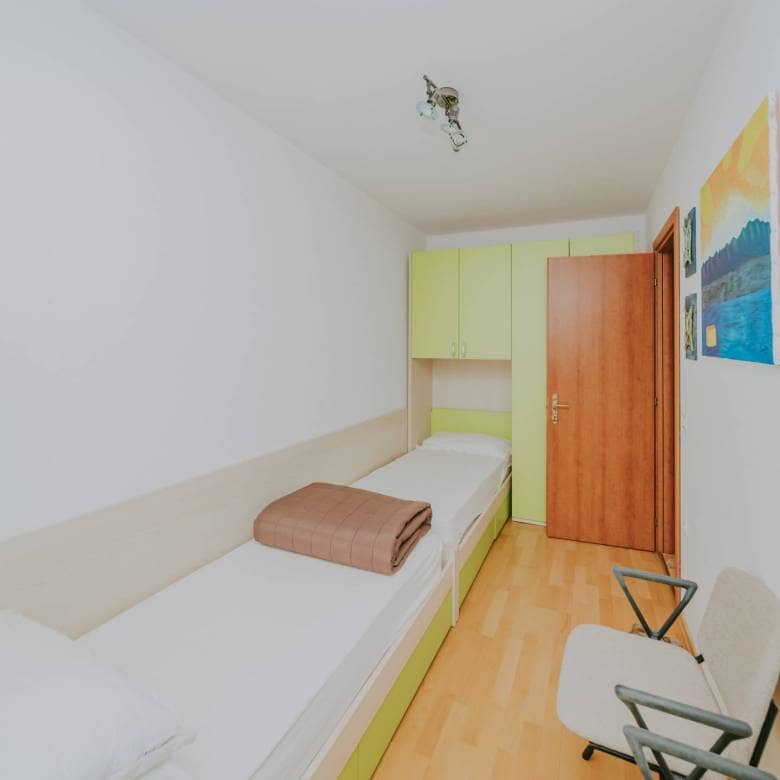 Zambratija Wohnung erste Reihe zum Meer im Erdgeschoss mit Garten