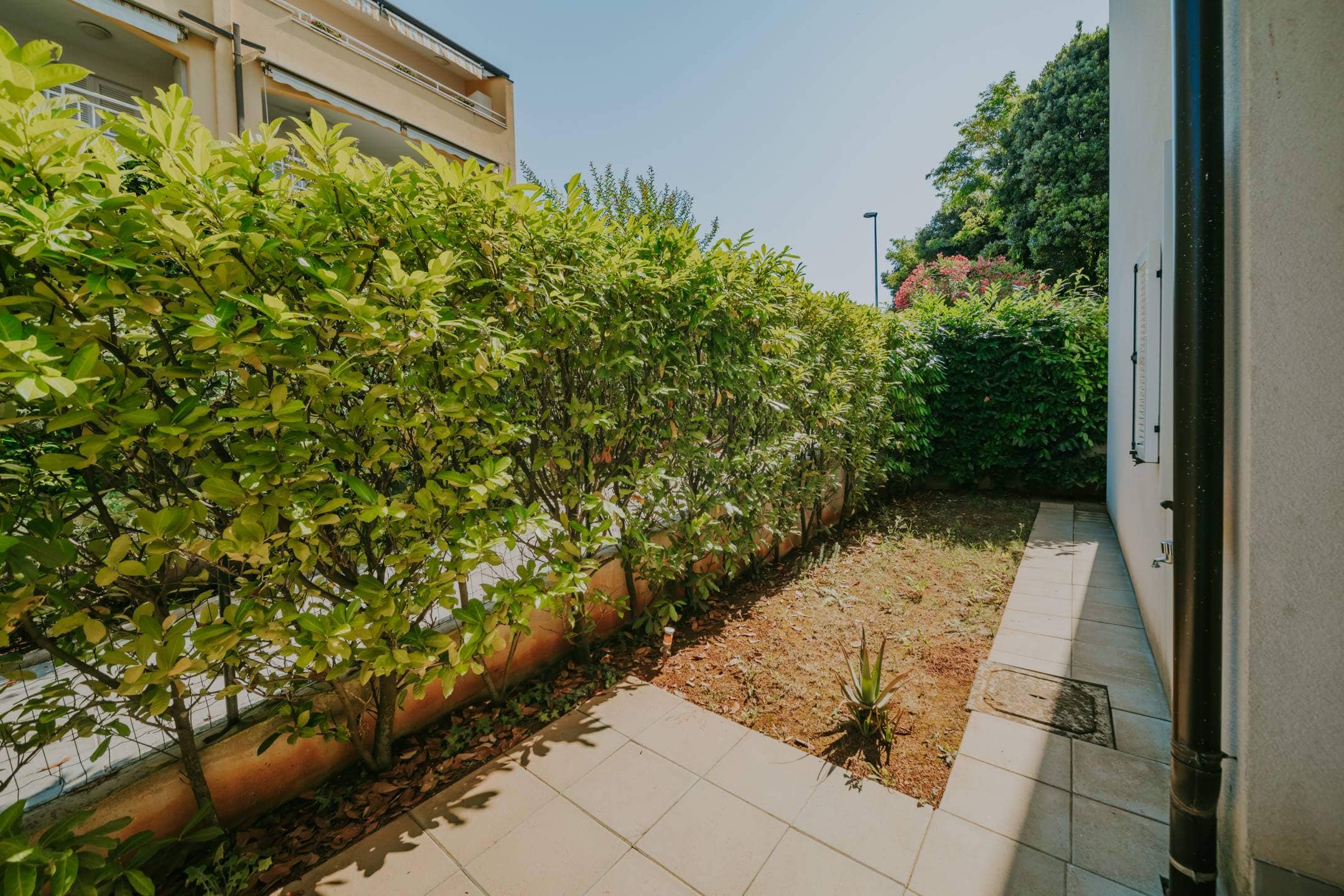 Zambratija Wohnung erste Reihe zum Meer im Erdgeschoss mit Garten