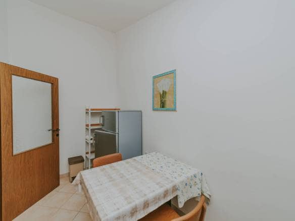 zambratija detached apartment house with sea view